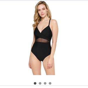 **NEVER WORN** APT. 9 BLACK ONE PIECE SWIMSUIT